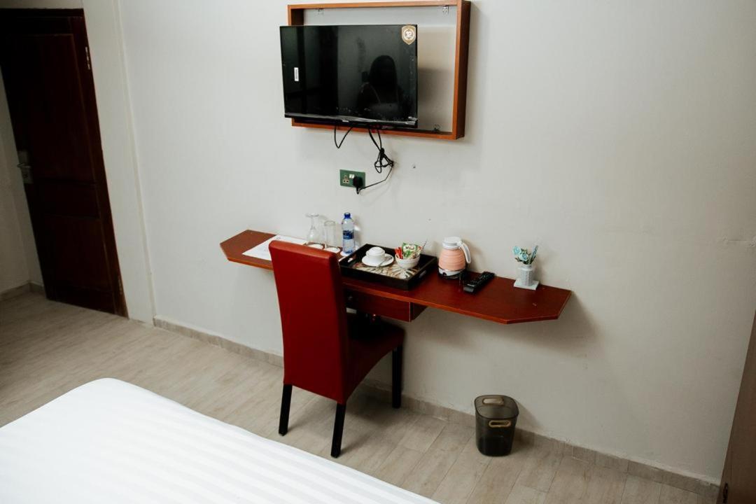 Hotel Ocean6 à Kokrobite Extérieur photo