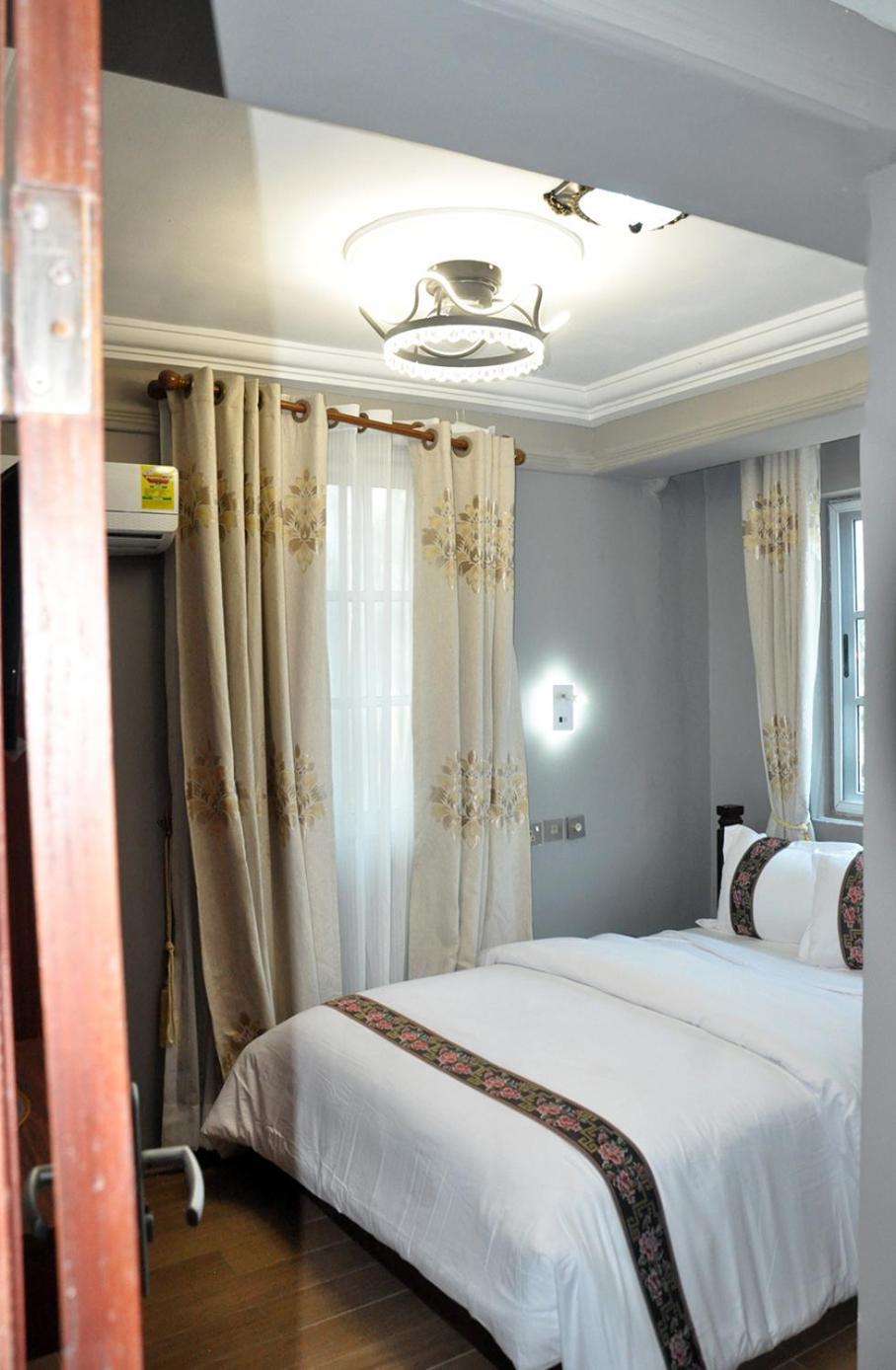 Hotel Ocean6 à Kokrobite Extérieur photo